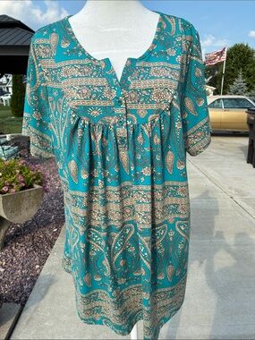a.Jesdani Blue Floral Top - 2X